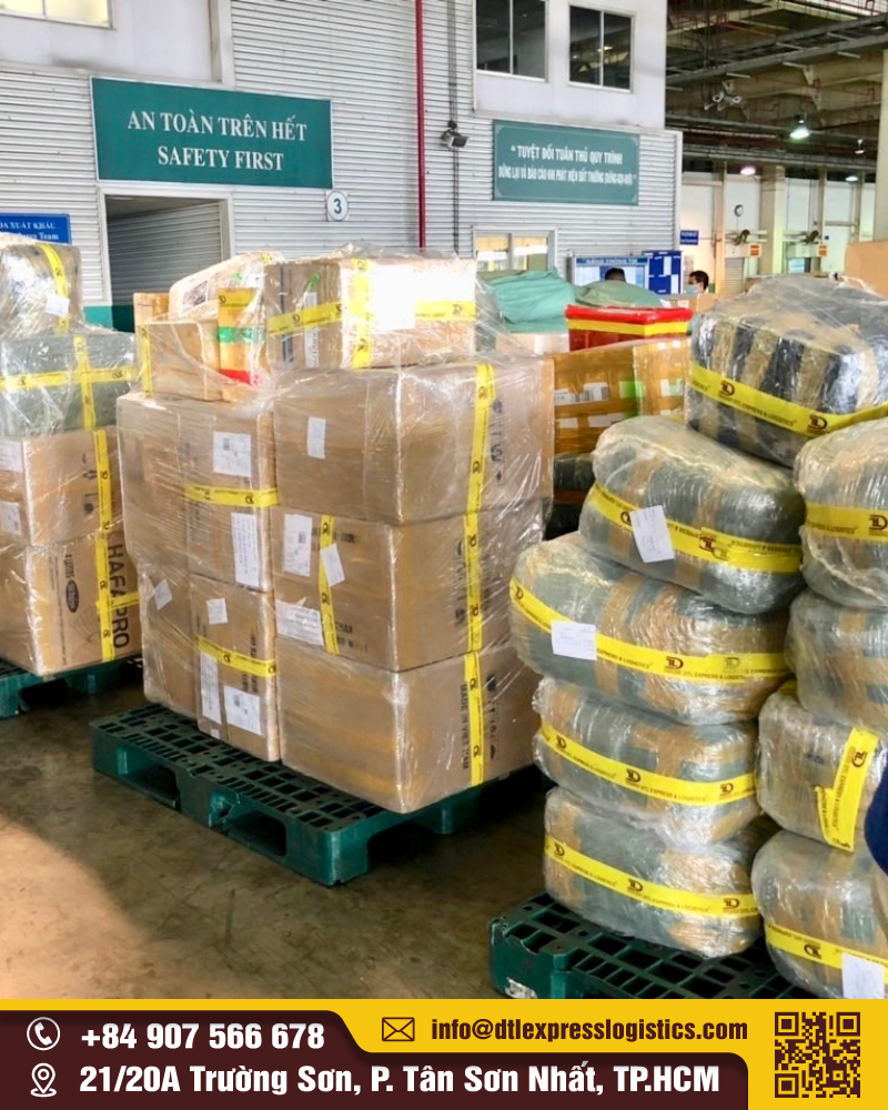 Cách đóng gói cơm cháy để giữ được chất lượng trên hành trình quốc tế